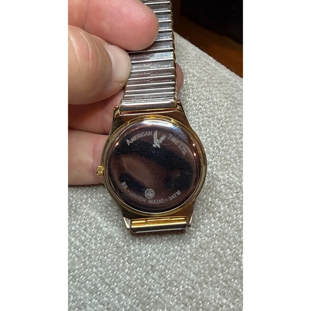 American Time Ltd Union Made‎ Gold Tone Watch BAC Logo Expandable Band 3ATM